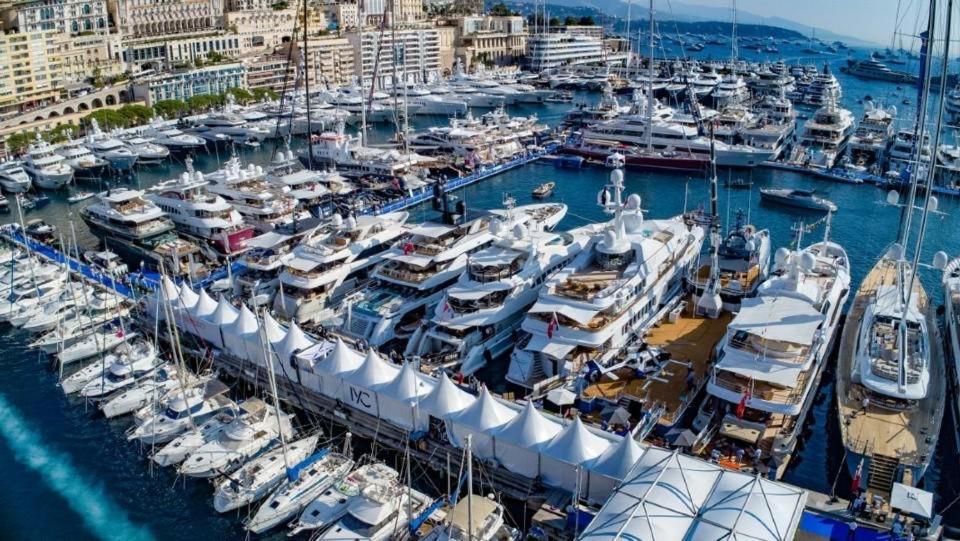 Plein Coeur De Monaco, A 300 Metres A Pied Du Port De Monaco, 4 Pieces Dans Des Escaliers Vue Mer Exceptionnelle Eksteriør billede