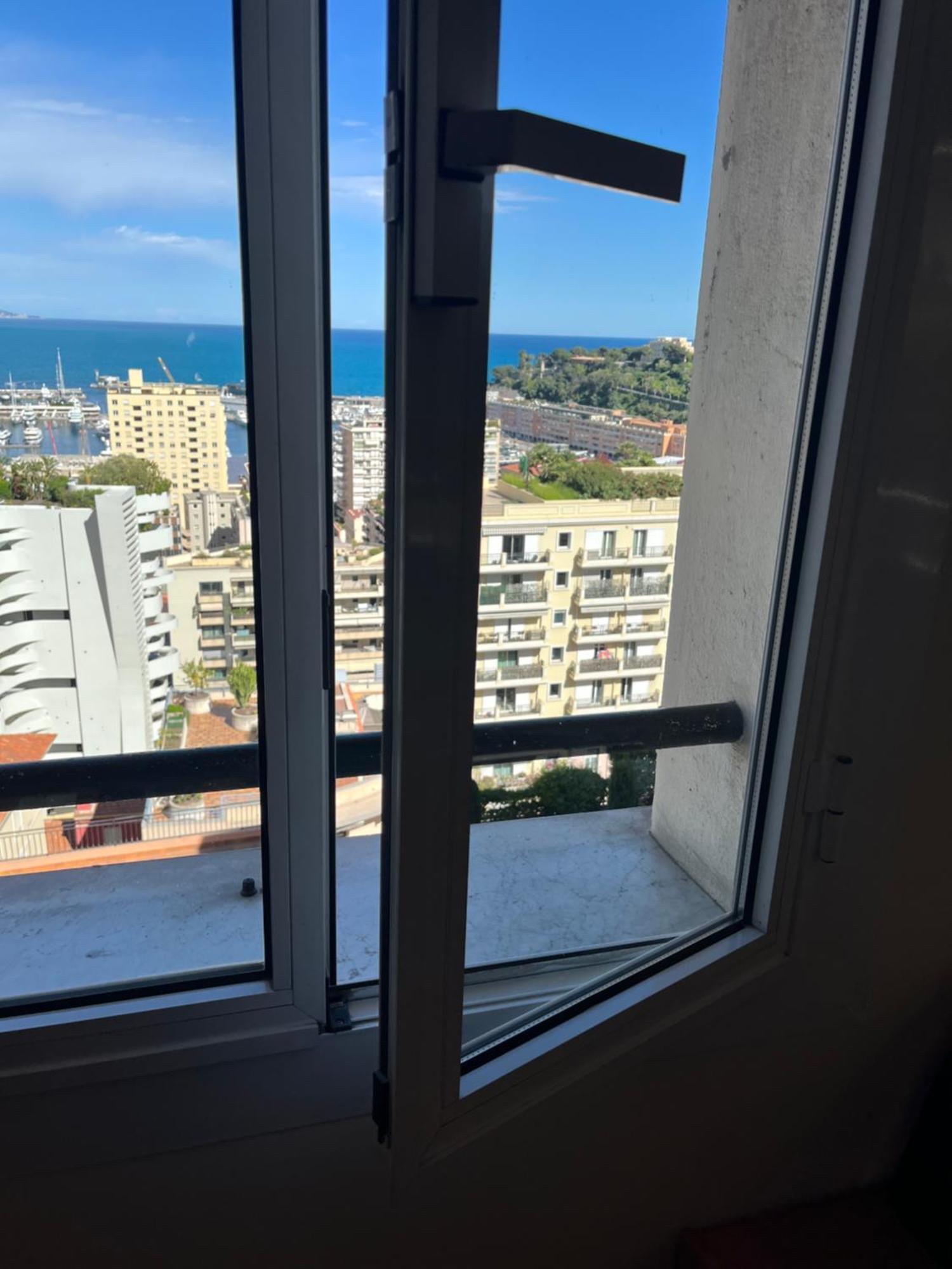 Plein Coeur De Monaco, A 300 Metres A Pied Du Port De Monaco, 4 Pieces Dans Des Escaliers Vue Mer Exceptionnelle Eksteriør billede